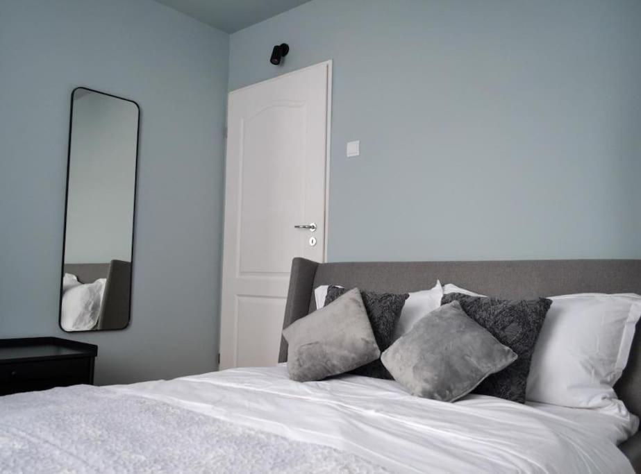 House Of Joy Apartment
